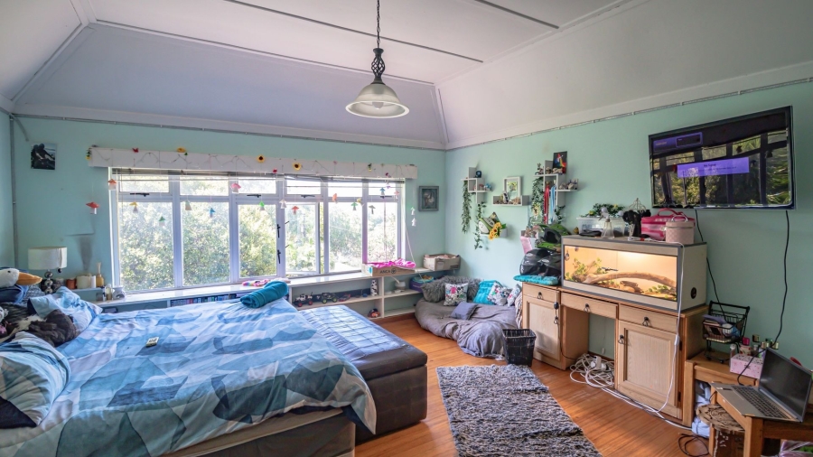 5 Bedroom Property for Sale in Vincent Eastern Cape